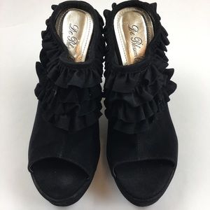 De Blossom Collection Black Peep Toe Wedges Sz. 8